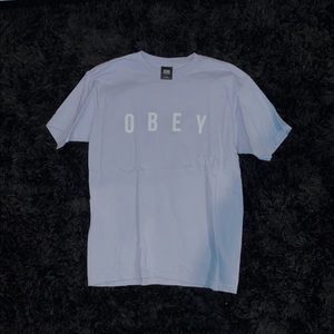 pretty lavender obey t-shirt. size medium.